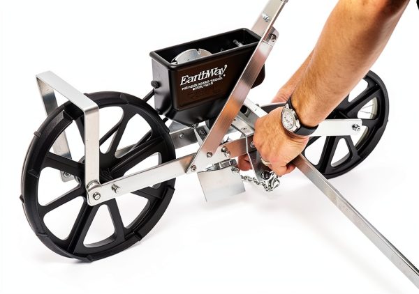 Precision Garden Seeder EarthWay 10001 with 7 Seed Plates Aluminum Box-7