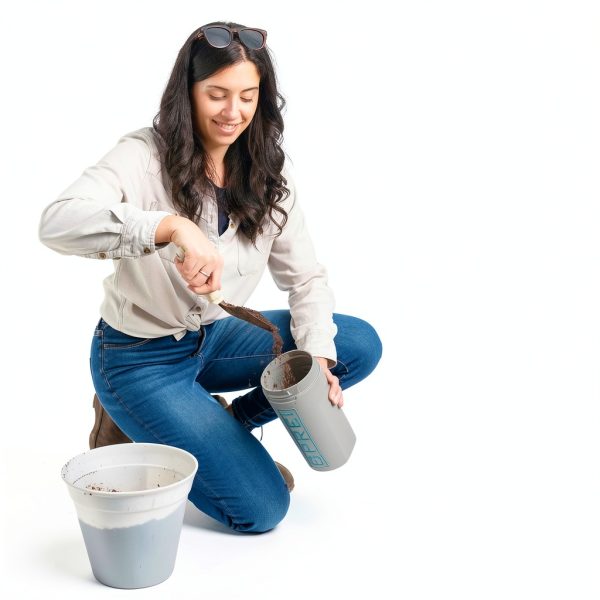 Spot Spreader 80 oz Handheld Shake Dispenser for Salt Seed Grass-3
